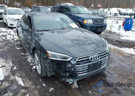 2019 Audi A5 45 Premium z USA, uszkodzony, nr VIN WAUDNCF53KA090827
